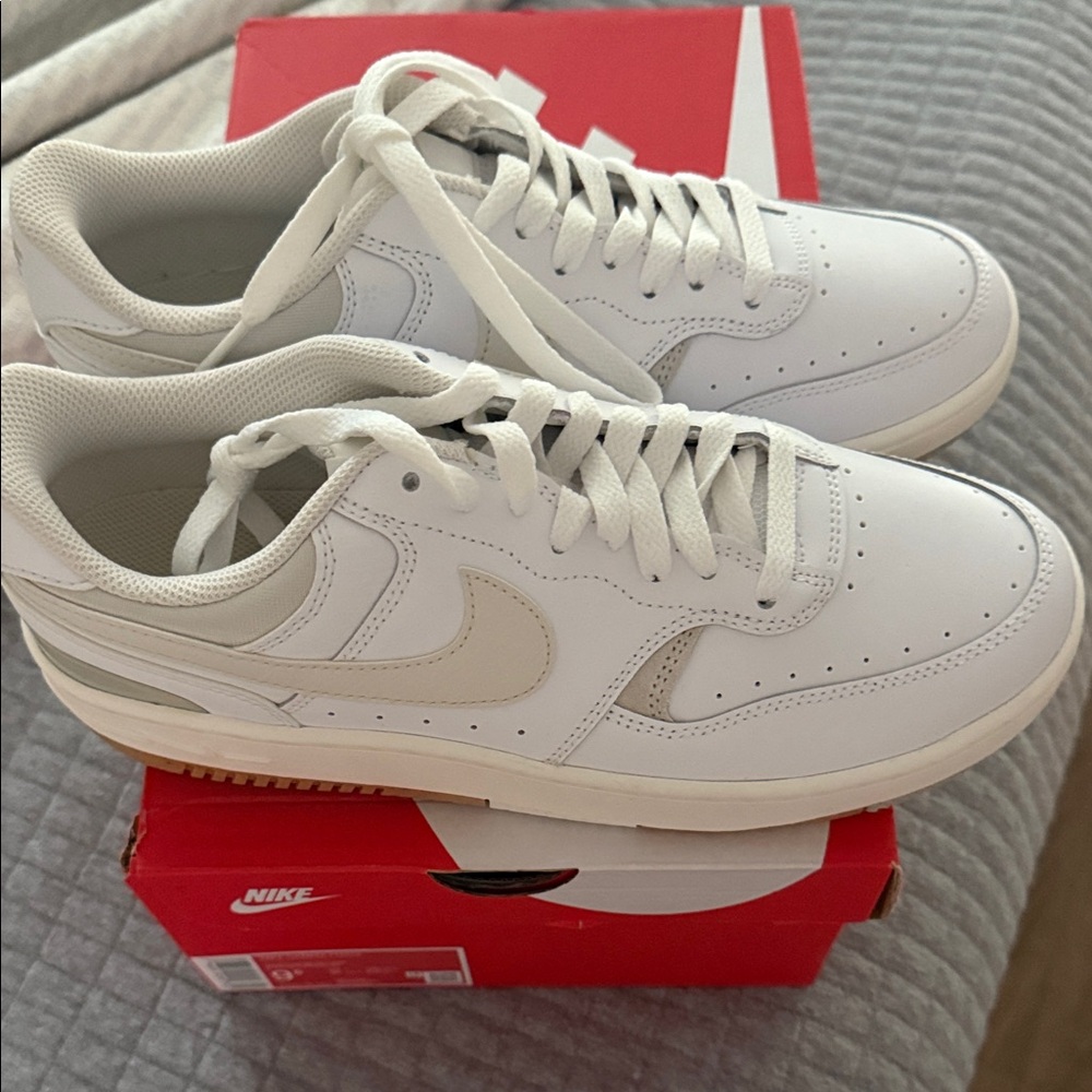 Nike Men's White and Cream Sneakers